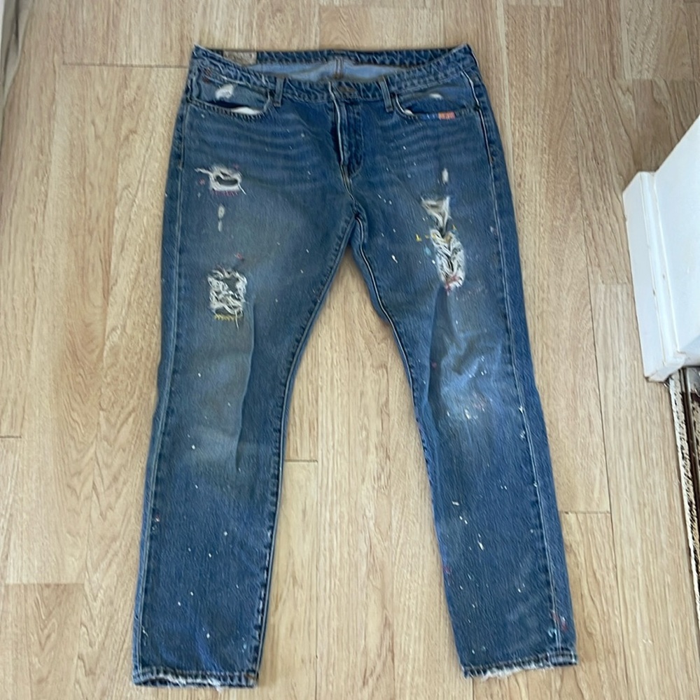 Unique Polo Ralph Lauren distressed , stitched and paint splatter jeans. Size 31